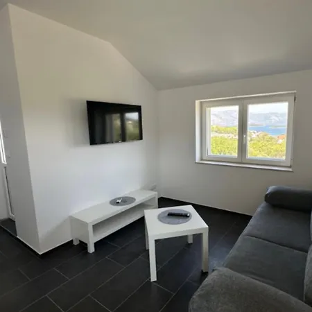 Lägenhet Robic 2
