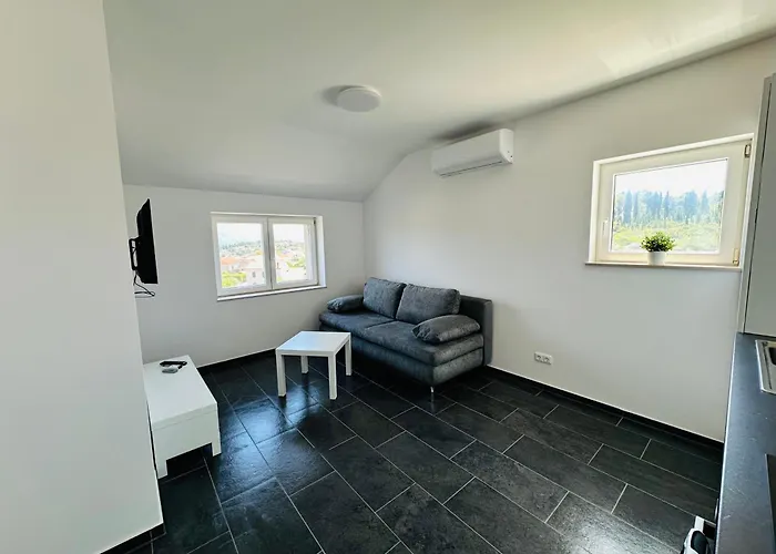 公寓 Robic 2 鲁巴达